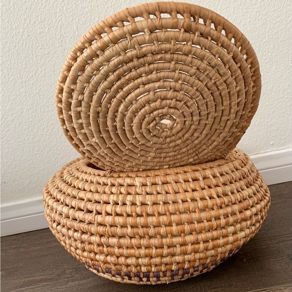 Wicker basket - Picture 5 of 11